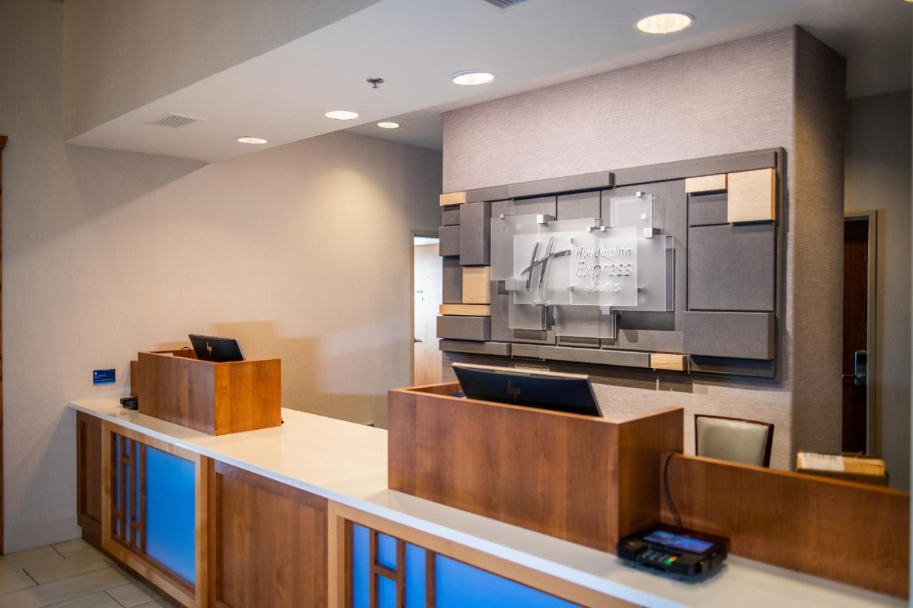 Holiday Inn Express & Suites Custer-Mt Rushmore Kültér fotó