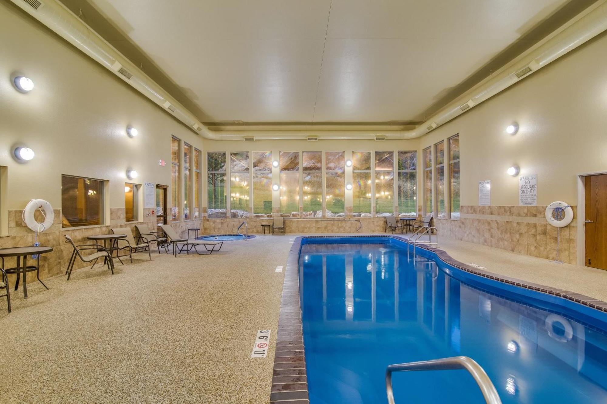 Holiday Inn Express & Suites Custer-Mt Rushmore Kültér fotó
